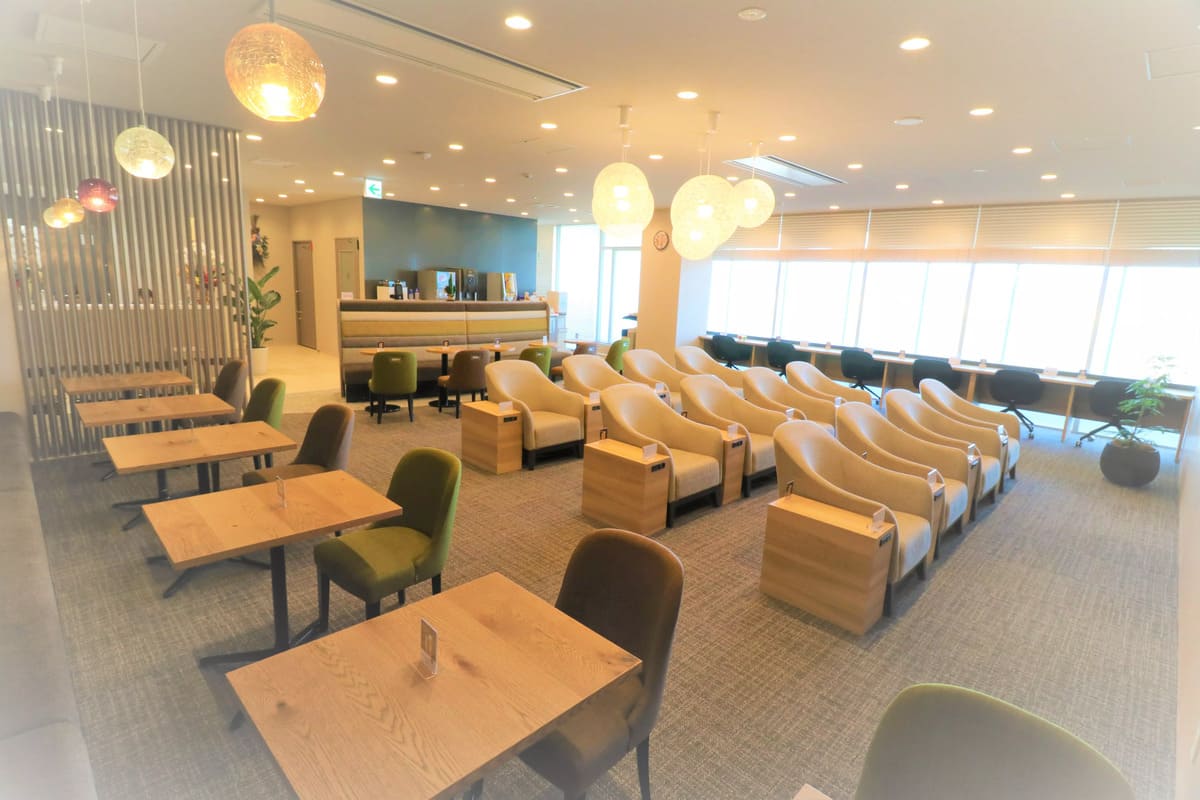 ビジネスラウンジ 　YOUR LOUNGE　富士山静岡空港