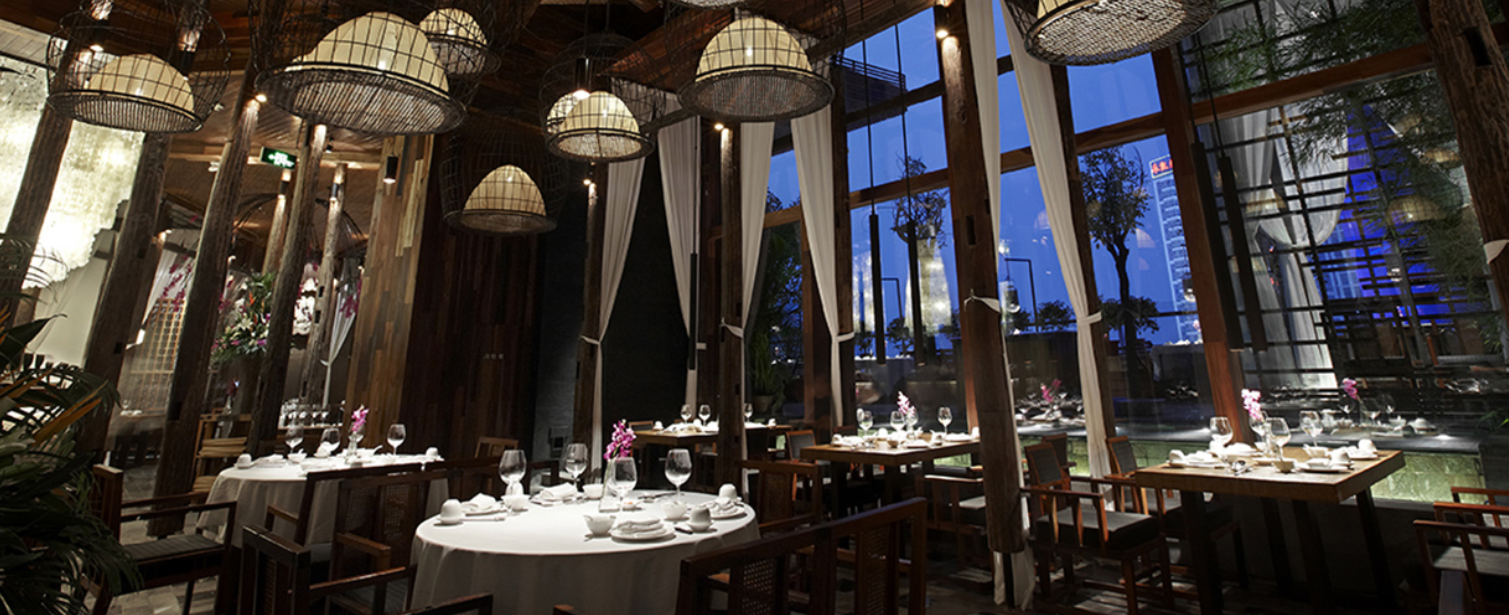 ラグジュアリーダイニングイメージ画像